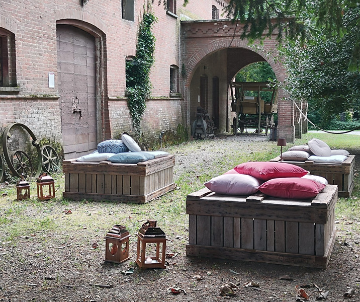 Cassoni con Cuscini